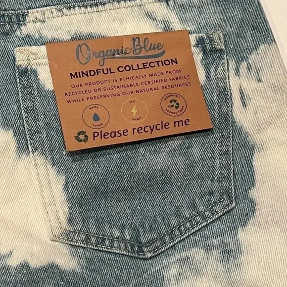 WOMEN’S ORGANIC BLUE DISTRESSED ACID WASH DENIM SHORTS•SIZE 31•NWT• - Picture 10 of 10